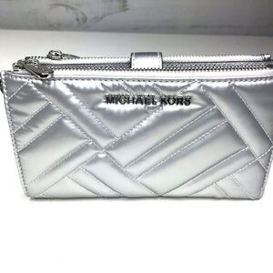 Michael Kors Peyton Lg Wristlet NWT